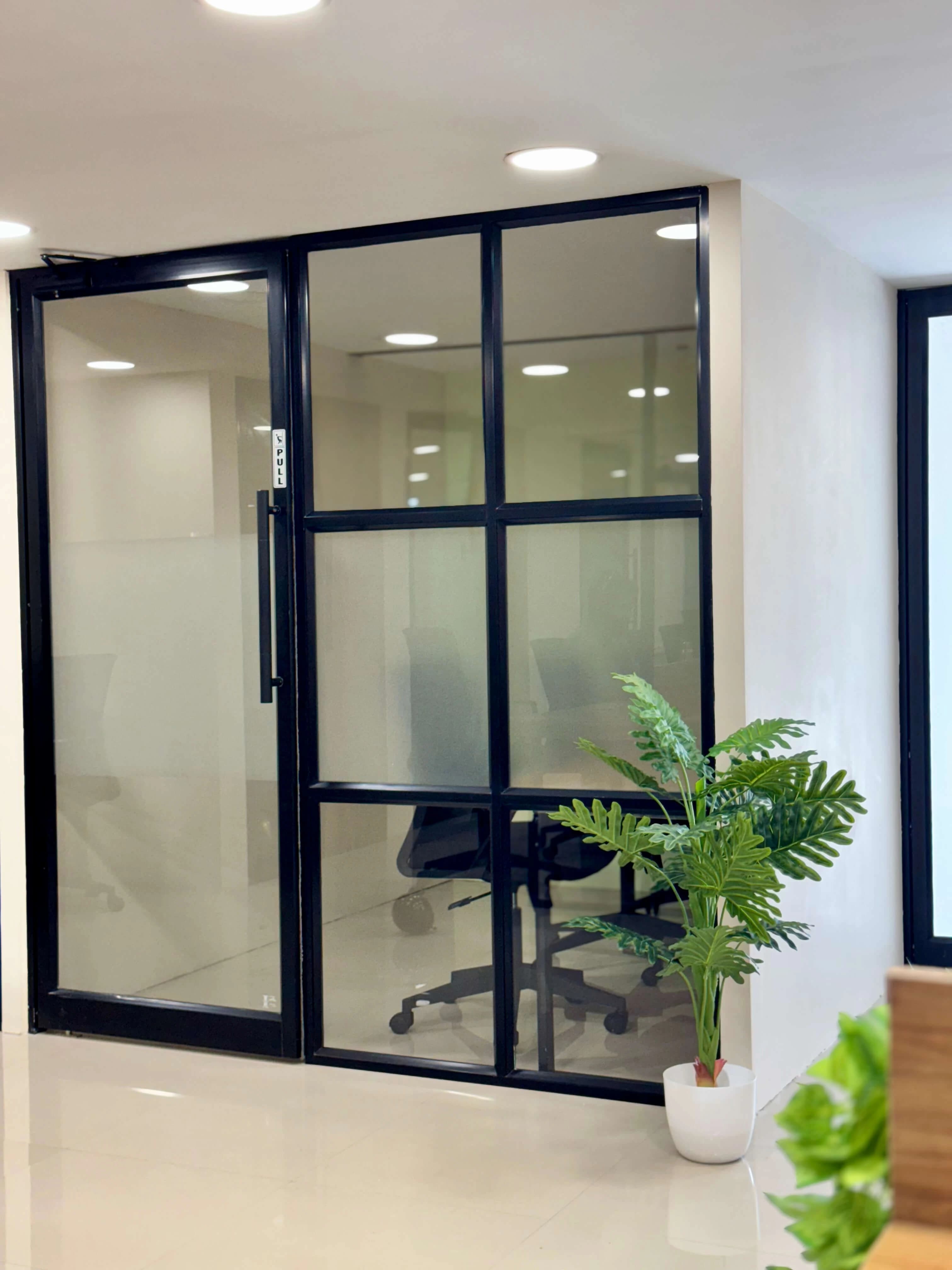 Workzo coworking space in Kochi (Tripunithura) photo 9